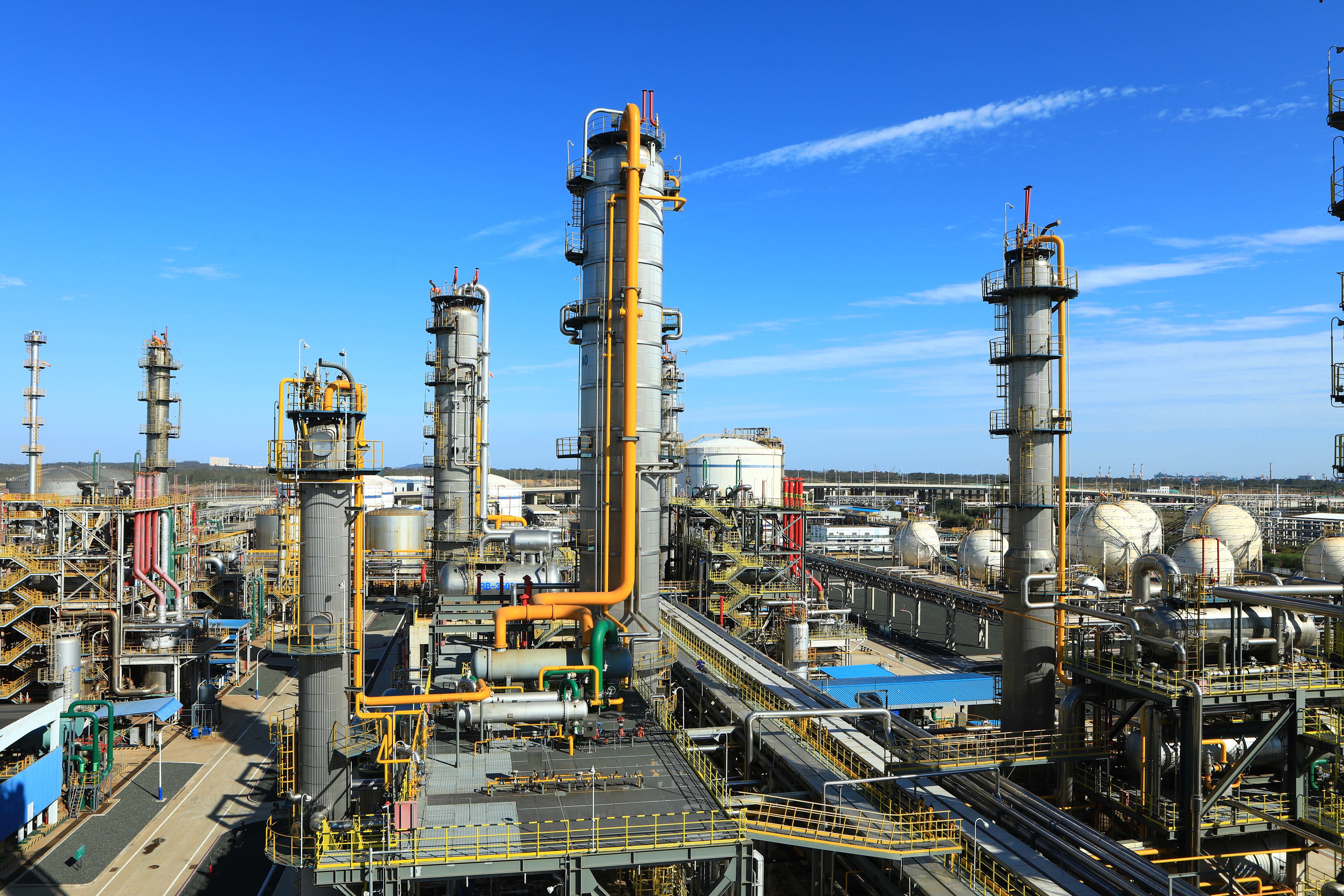 公司各部門(men)迅速貫徹落實(shí)職代會精神